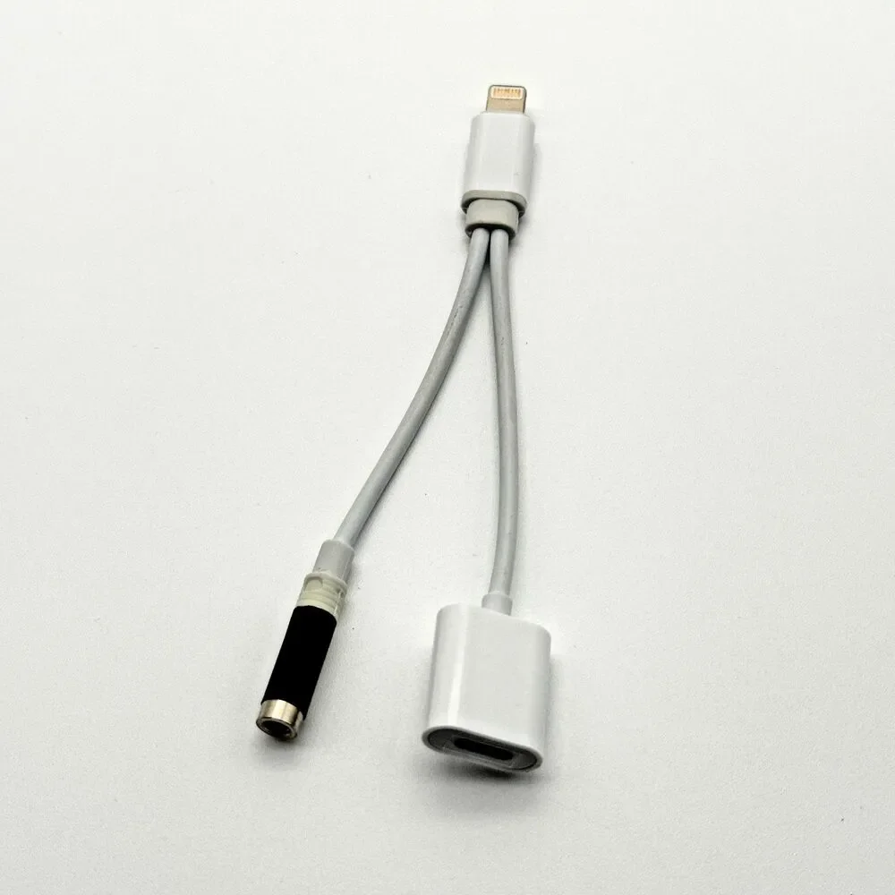 Lightning to 3.5mm Headphone Jack Adapter – Tested – White